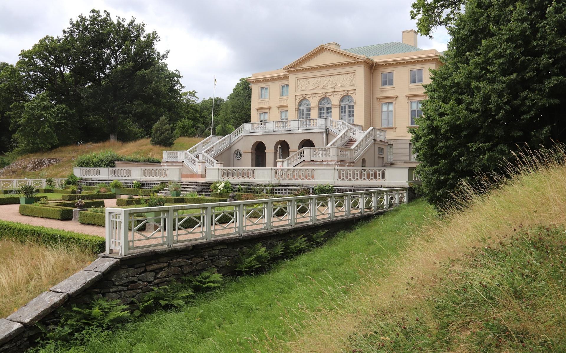 En trädgårdsmästare tog med deltagarna till lustträdgården, den engelska parken och den nya och gamla köksträdgården. 