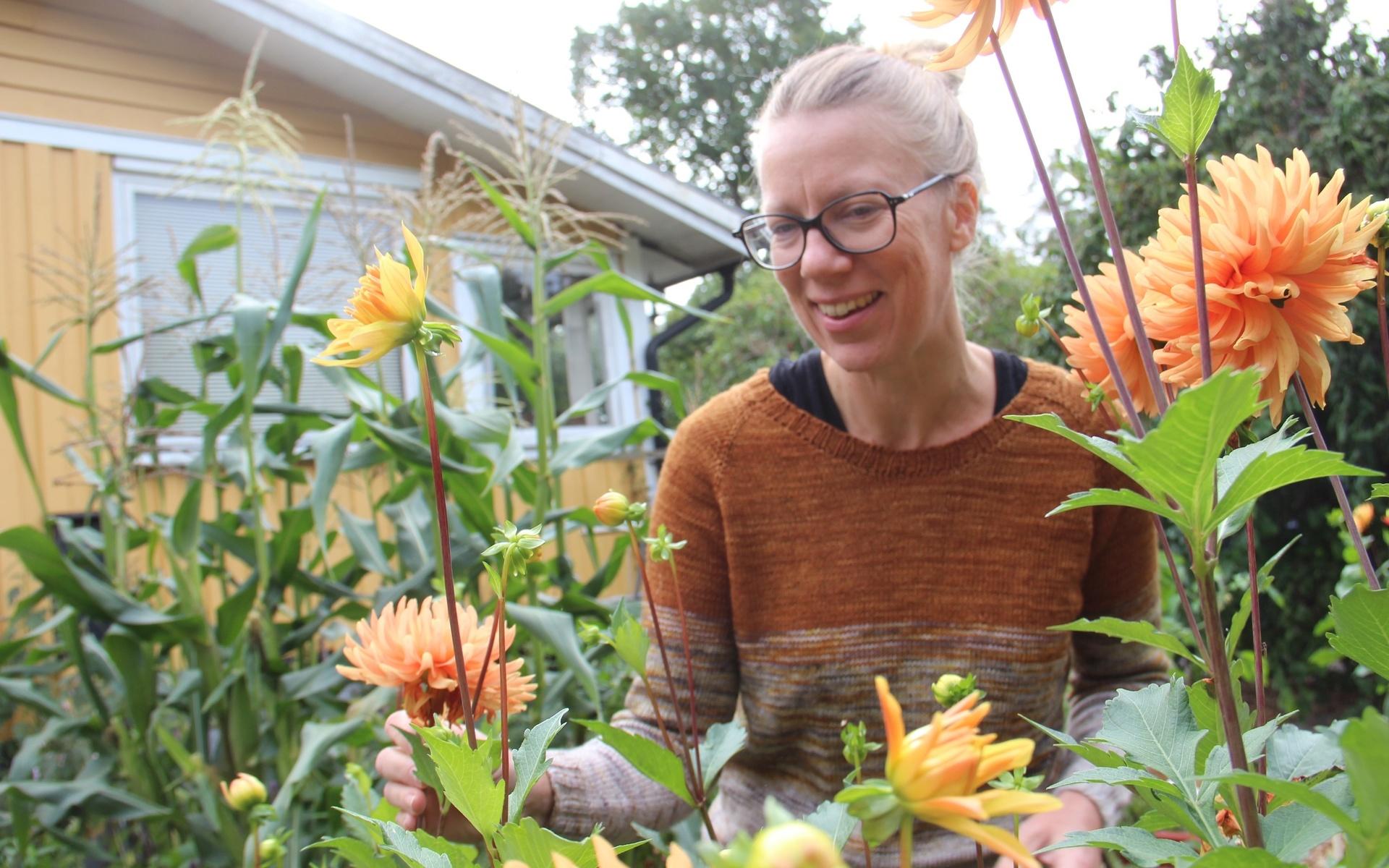 Therese Svanberg när ingen dröm om att bli florist. ”Det finns jättemånga duktiga människor som är utbildade inom området. Det här gör jag bara för att det är roligt, och fint”, säger hon. 